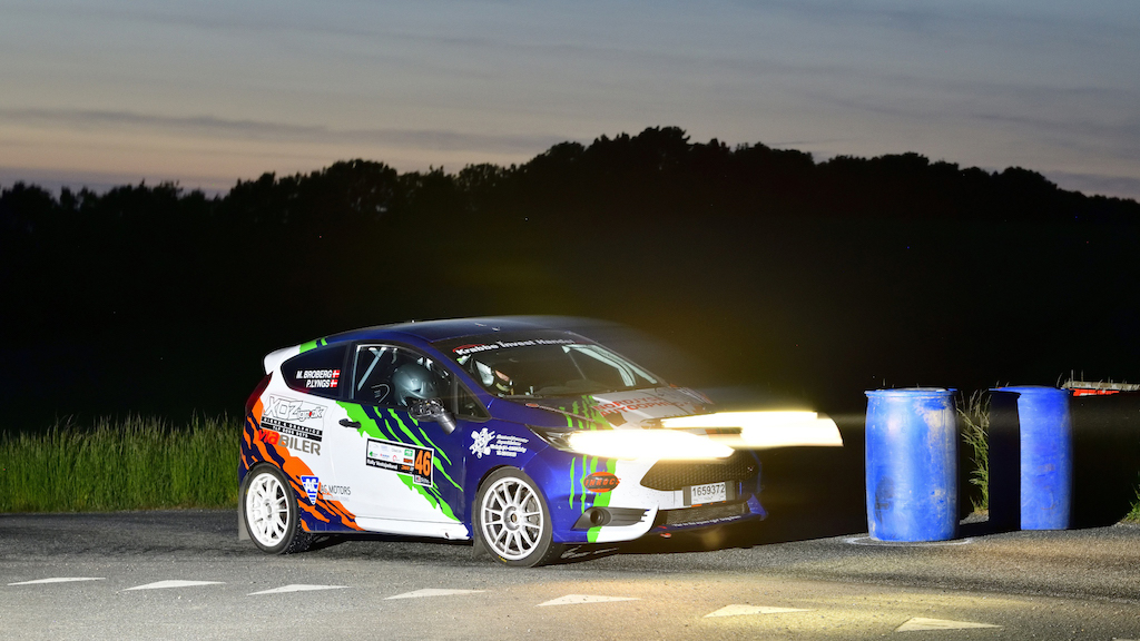 Flot comeback: Michael Broberg med ny codriver, Peter Lyngs, og ny bil, Ford Fiesta ST180, beviste med en klassesejr og en 17. plads generelt, at han stadig har farten i blodet.
(Foto: Michael Eisenberg)